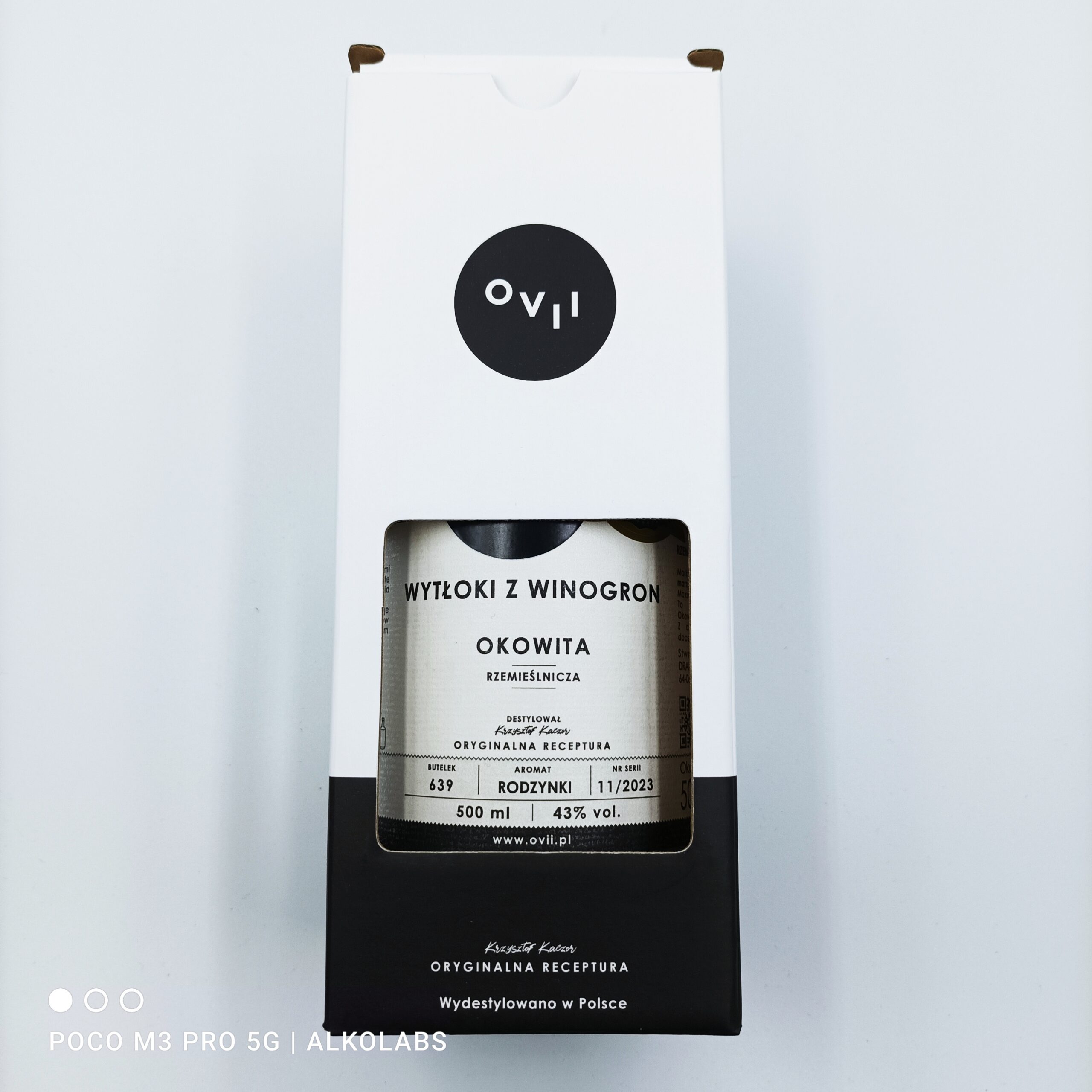 OVII OKOWITA Z WYTŁOKÓW WINOGRON 43% 0,5 L